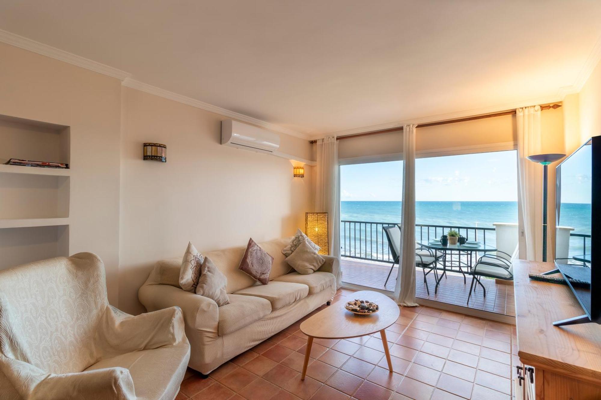 Rentitspain Apartamento Arce 13 Balcon Con Vista Al Mar Nerja Kültér fotó